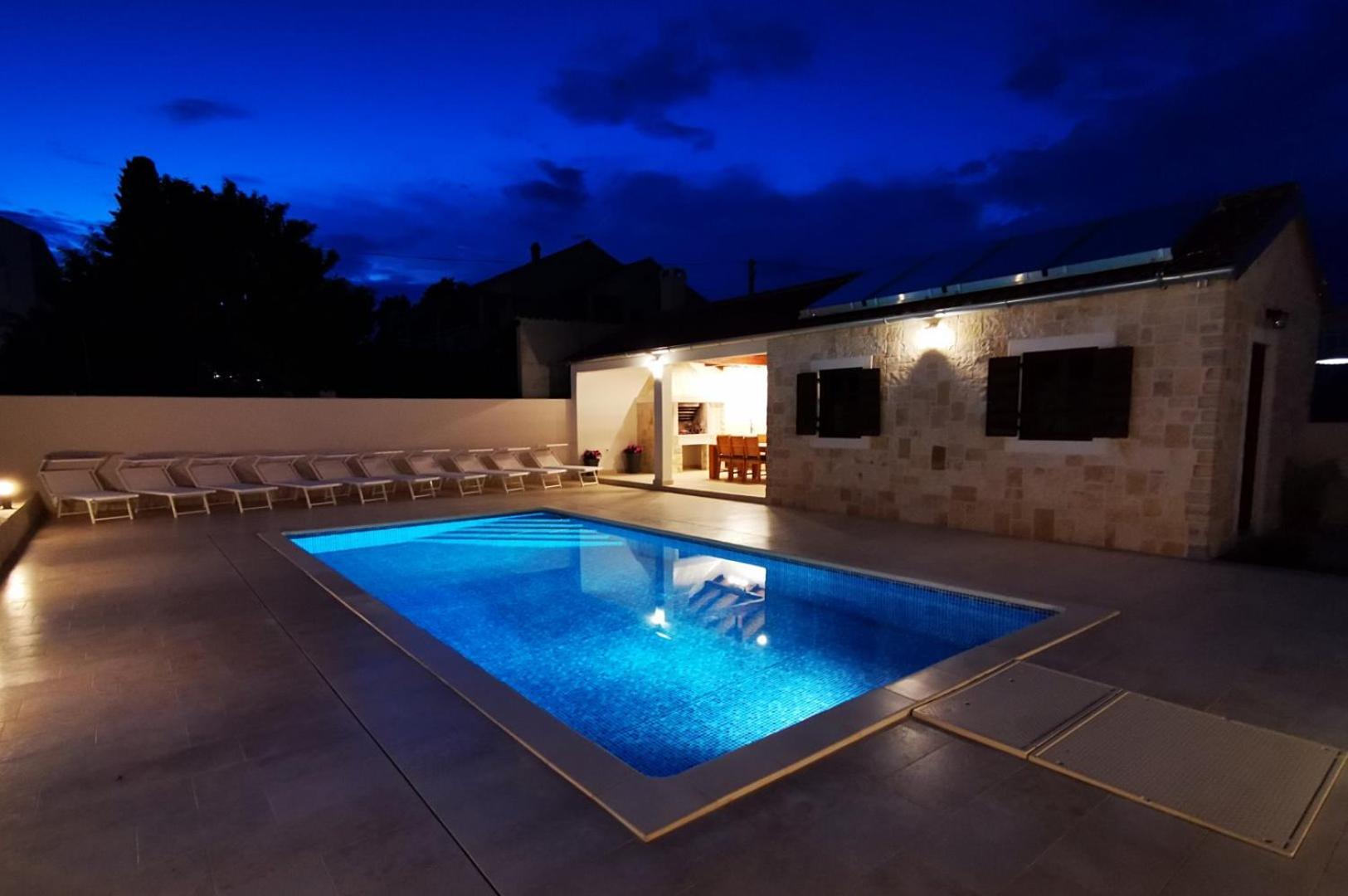Villa Stella - Crowonder Luxury Rent Турань Экстерьер фото